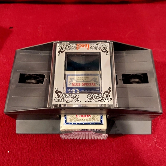 BICYCLE Games New Bicycle Automatic Playing Card Shuffler Push